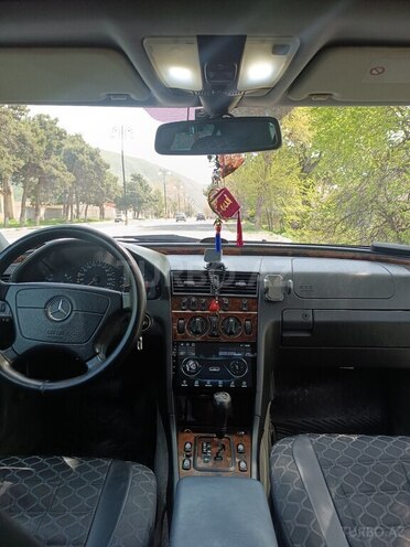 Mercedes C 230 2000, 265,272 km - 2.3 l - Şəki