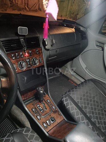 Mercedes C 230 2000, 265,272 km - 2.3 l - Şəki