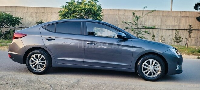 Hyundai Elantra 2019, 56,000 km - 1.6 l - Bakı