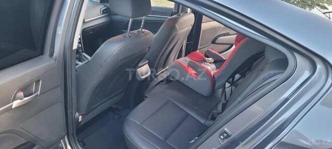 Hyundai Elantra 2019, 56,000 km - 1.6 l - Bakı