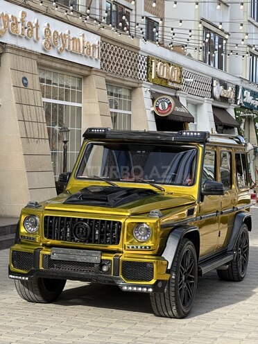 Mercedes G 500