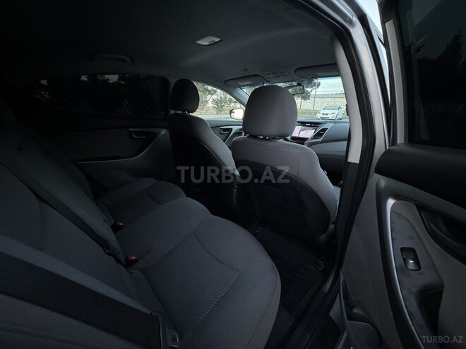 Hyundai Elantra 2015, 135,000 km - 1.8 l - Bakı