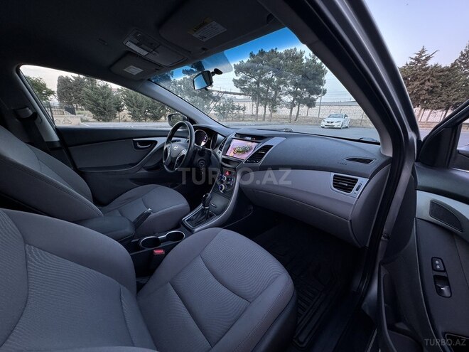 Hyundai Elantra 2015, 135,000 km - 1.8 l - Bakı