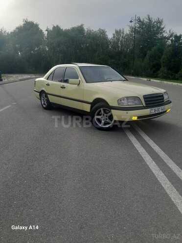 Mercedes C 180