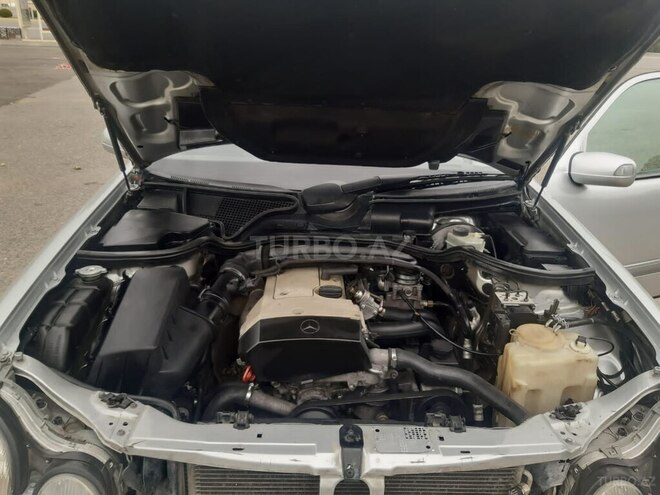 Mercedes E 200 1999, 340,000 km - 2.0 l - Gəncə