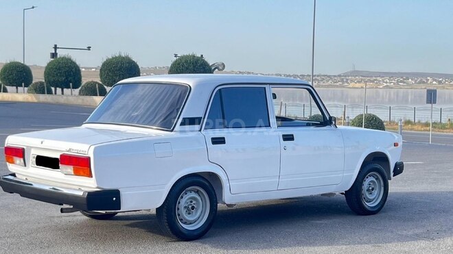 LADA (VAZ) 2107