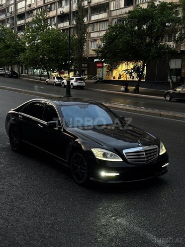 Mercedes S 500