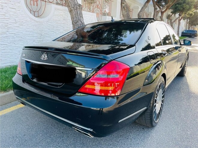 Mercedes S 600