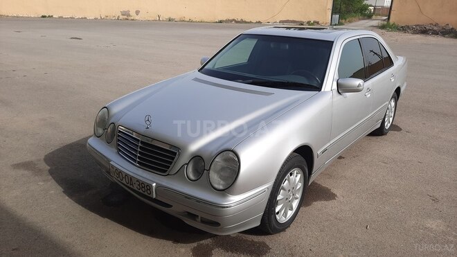 Mercedes E 280