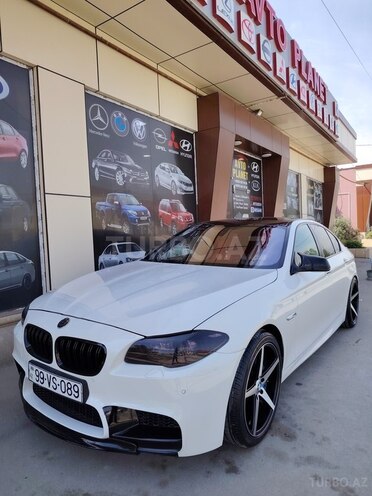 BMW 528