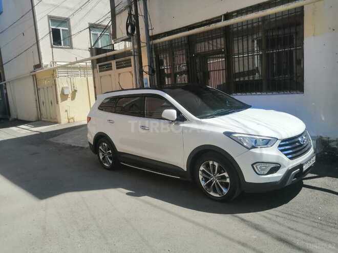 Hyundai Grand Santa Fe