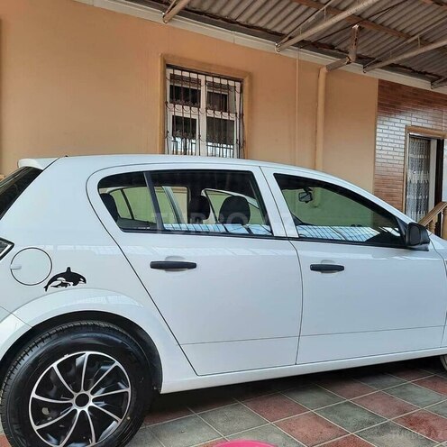 Opel Astra 2006, 298,000 km - 1.4 l - Ucar