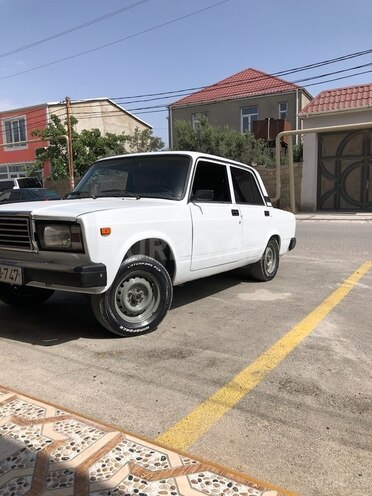 LADA (VAZ) 2107