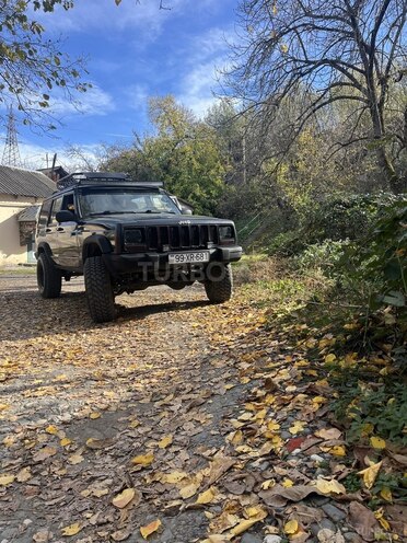 Jeep Cherokee