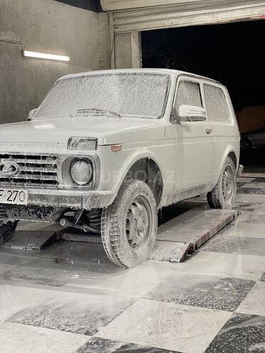 LADA (VAZ) Niva