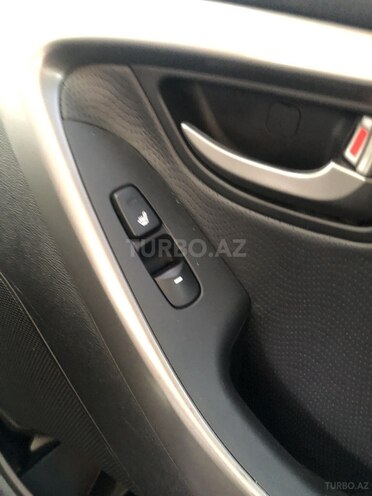 Hyundai Elantra 2012, 131,653 km - 1.8 l - Bakı