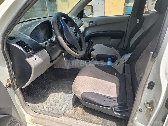 Mitsubishi L200 2006, 250,000 km - 2.5 l - Bakı