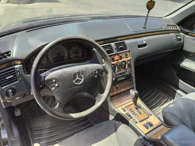 Mercedes E 270