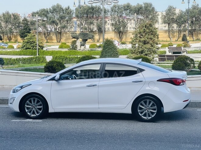 Hyundai Avante 2015, 146,000 km - 1.6 л - Bakı