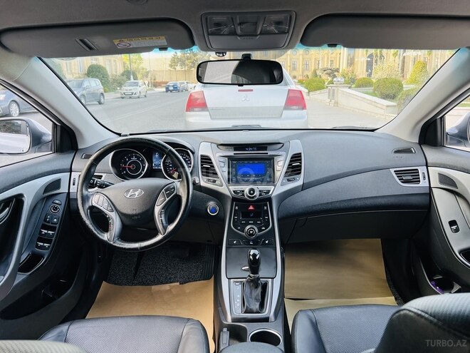 Hyundai Avante 2015, 146,000 km - 1.6 л - Bakı