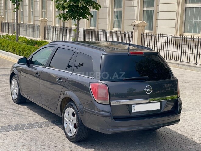 Opel Astra 2010, 270,000 km - 1.4 l - Bakı