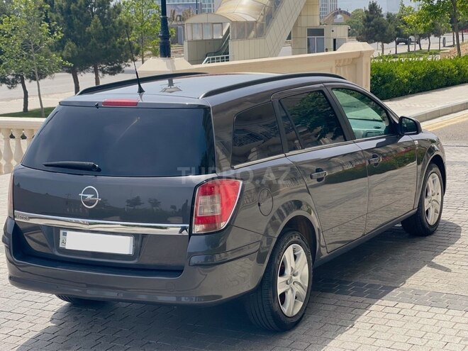 Opel Astra 2010, 270,000 km - 1.4 l - Bakı