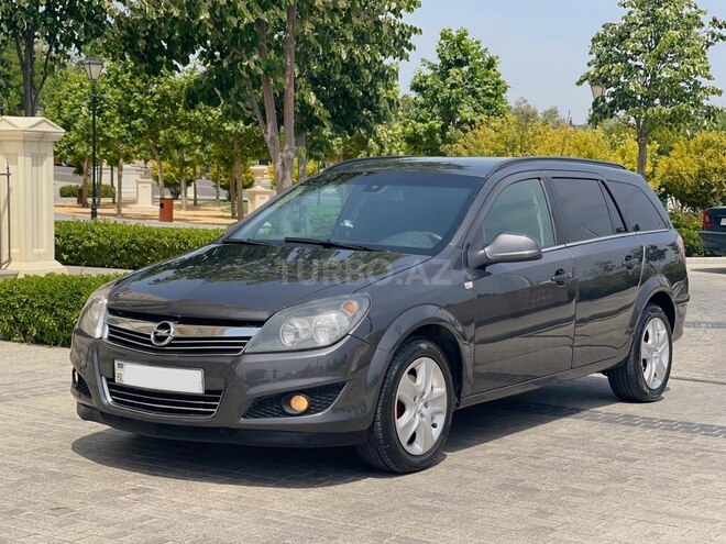 Opel Astra 2010, 270,000 km - 1.4 l - Bakı
