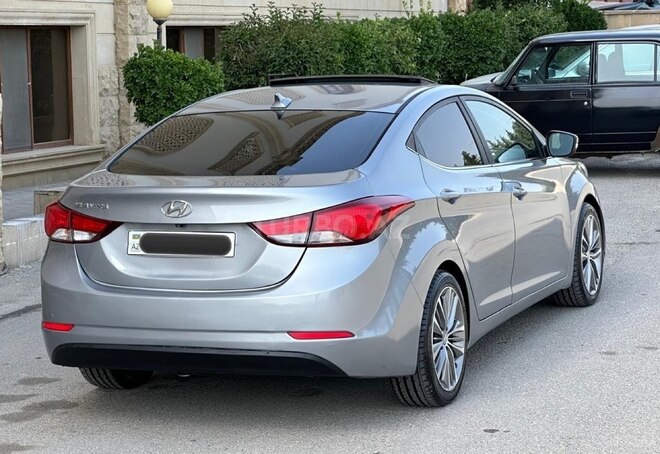 Hyundai Elantra 2015, 140,000 km - 1.8 л - Xırdalan