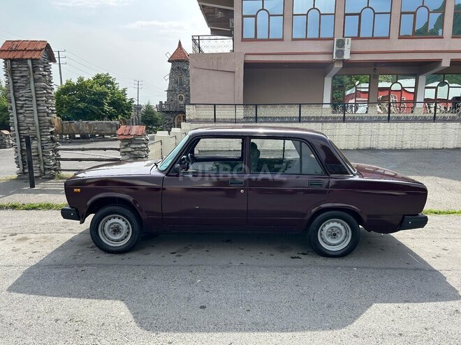 LADA (VAZ) 2107