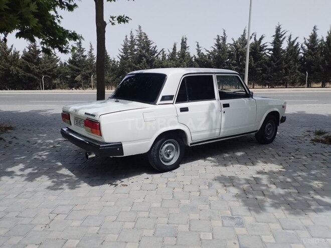 LADA (VAZ) 2107