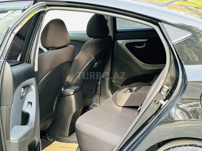 Hyundai Elantra 2015, 141,000 km - 1.8 л - Bakı