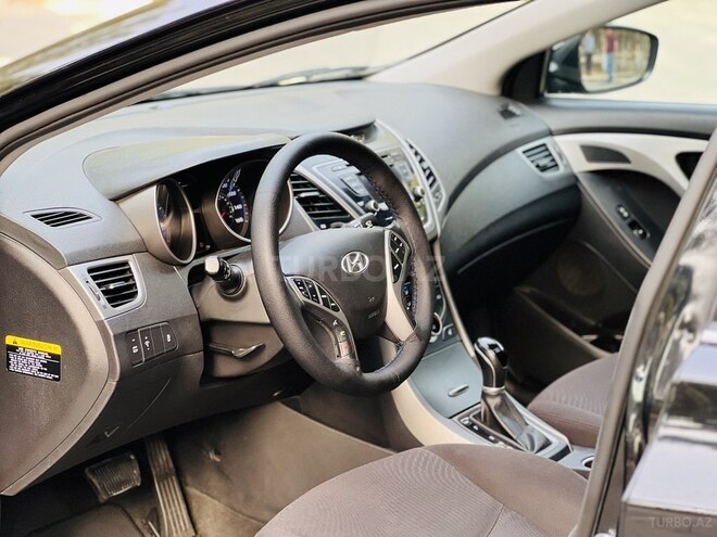 Hyundai Elantra 2015, 141,000 km - 1.8 л - Bakı