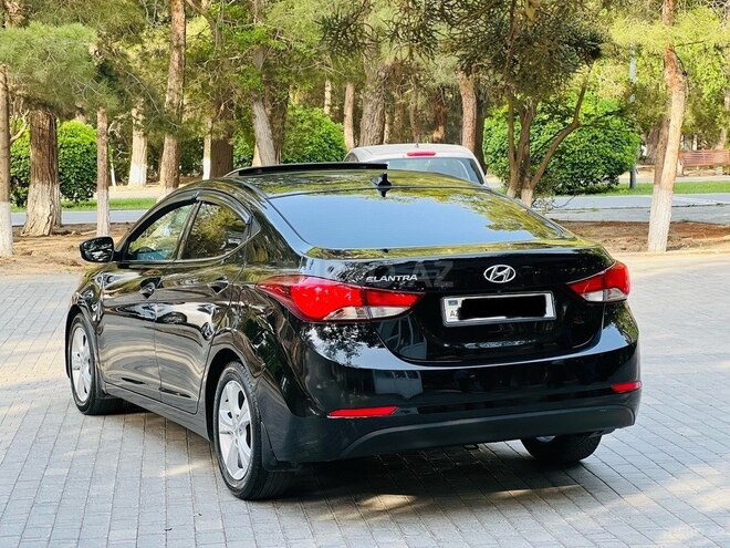 Hyundai Elantra 2015, 141,000 km - 1.8 л - Bakı