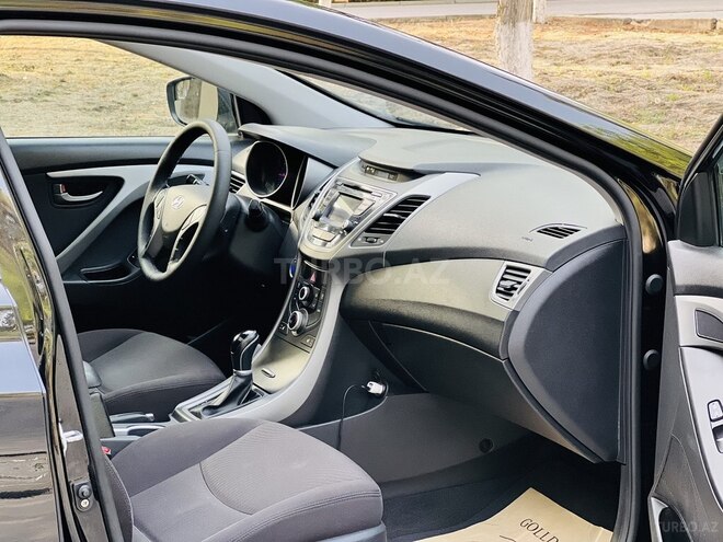 Hyundai Elantra 2015, 141,000 km - 1.8 л - Bakı