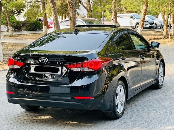 Hyundai Elantra 2015, 141,000 km - 1.8 л - Bakı