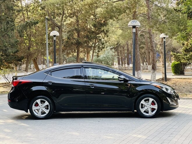 Hyundai Elantra 2015, 141,000 km - 1.8 л - Bakı