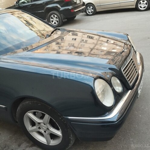 Mercedes E 230 1996, 452,000 km - 2.3 l - Bakı