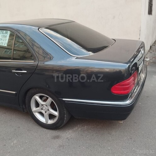 Mercedes E 230 1996, 452,000 km - 2.3 l - Bakı