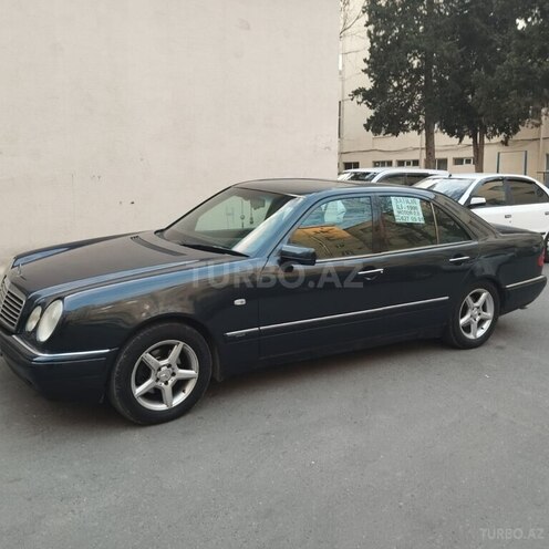 Mercedes E 230 1996, 452,000 km - 2.3 l - Bakı