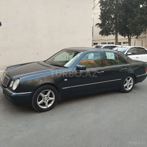 Mercedes E 230 1996, 452,000 km - 2.3 l - Bakı