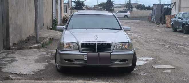 Mercedes C 240