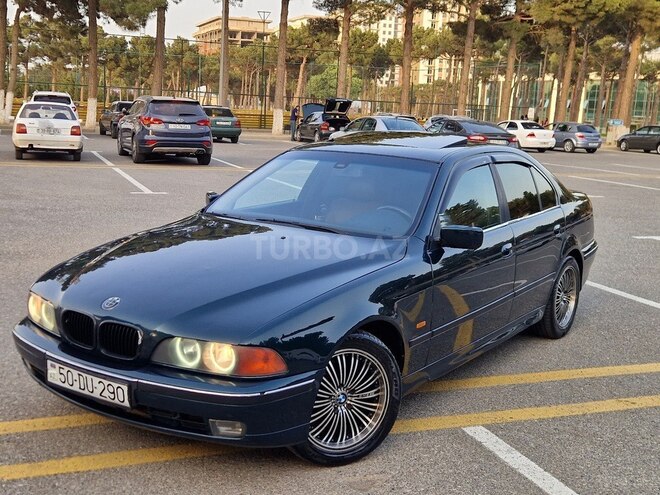 BMW 528