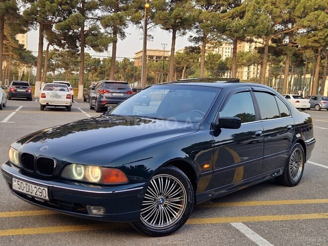 BMW 528