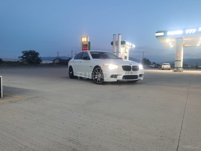 BMW 528 2012, 214,000 km - 2.0 л - Şəmkir