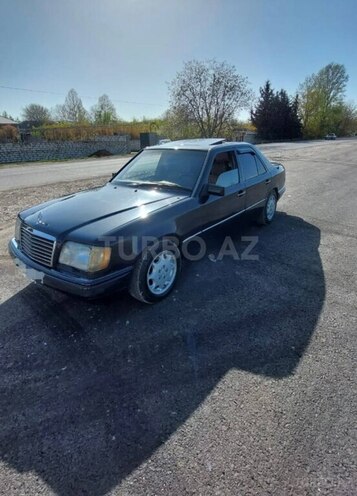 Mercedes E 220