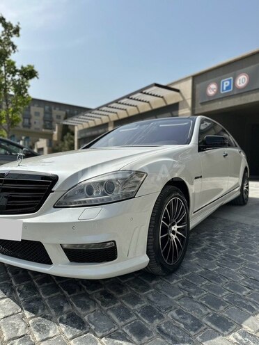 Mercedes S 500