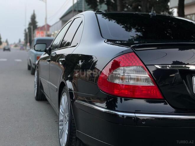 Mercedes E 240