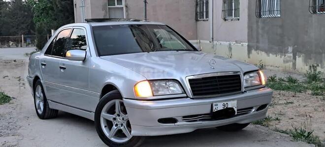 Mercedes C 230