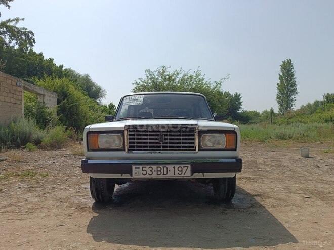 LADA (VAZ) 2107