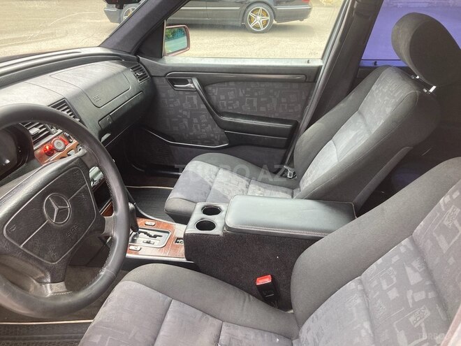 Mercedes C 180 1996, 333,000 km - 1.8 л - Qazax